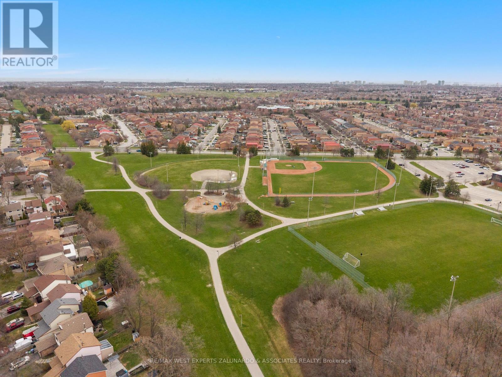 157 Sunforest Drive, Brampton, Ontario  L6Z 4B7 - Photo 49 - W12188743