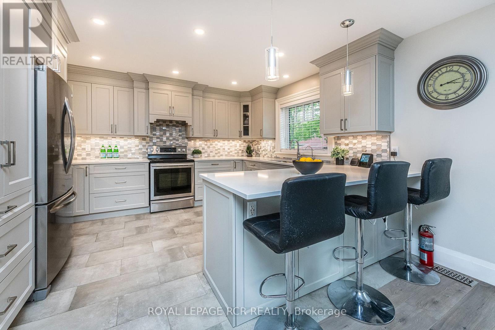 61 John Street, Orangeville, Ontario  L9W 2P6 - Photo 9 - W12188745