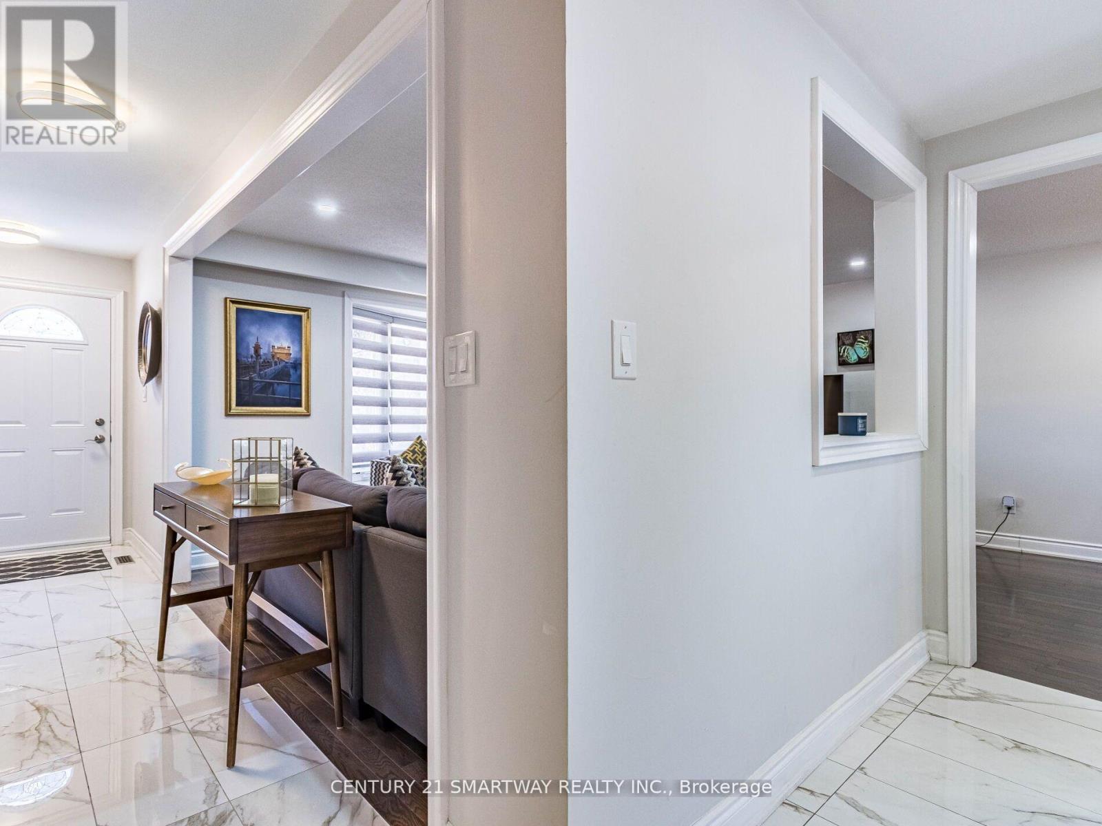 10 Governor Grove Crescent, Brampton (Brampton South), Ontario  L6Y 1A6 - Photo 19 - W12188757