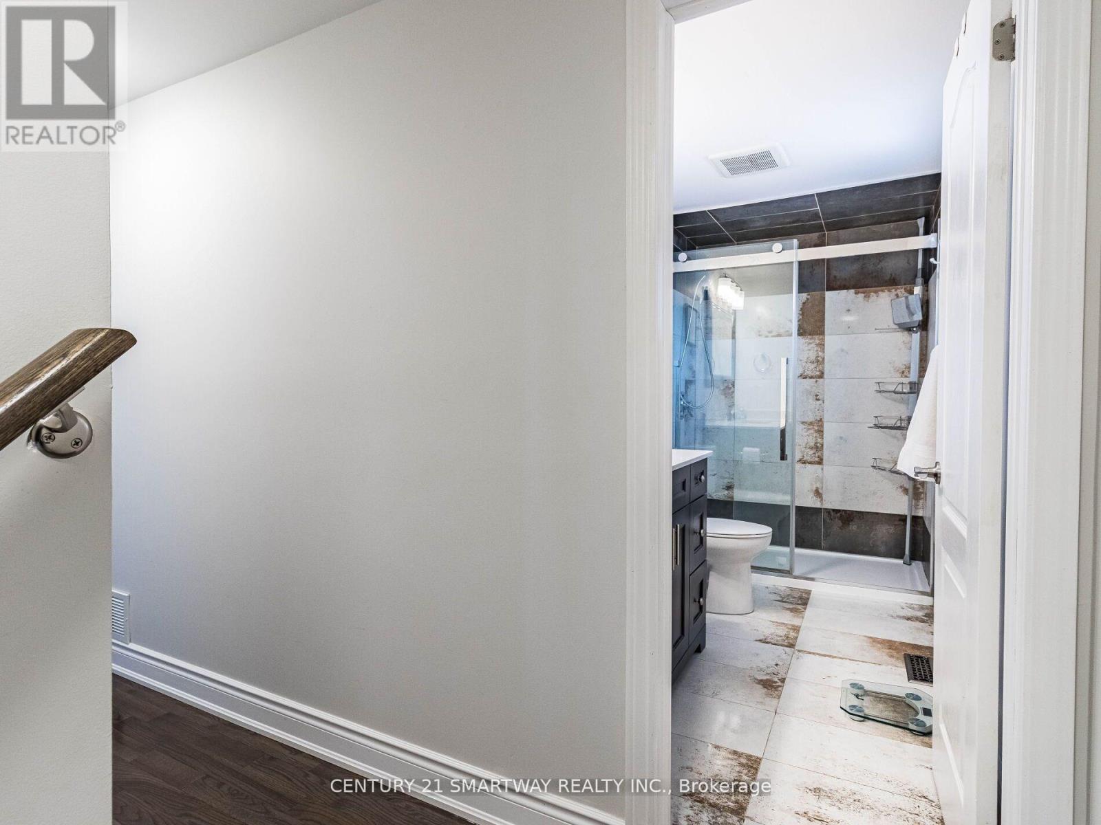 10 Governor Grove Crescent, Brampton (Brampton South), Ontario  L6Y 1A6 - Photo 26 - W12188757
