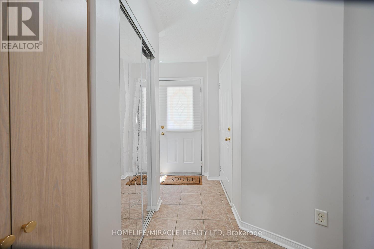 30 - 5255 Guildwood Way N, Mississauga (Hurontario), Ontario  L5R 4A9 - Photo 6 - W12188817