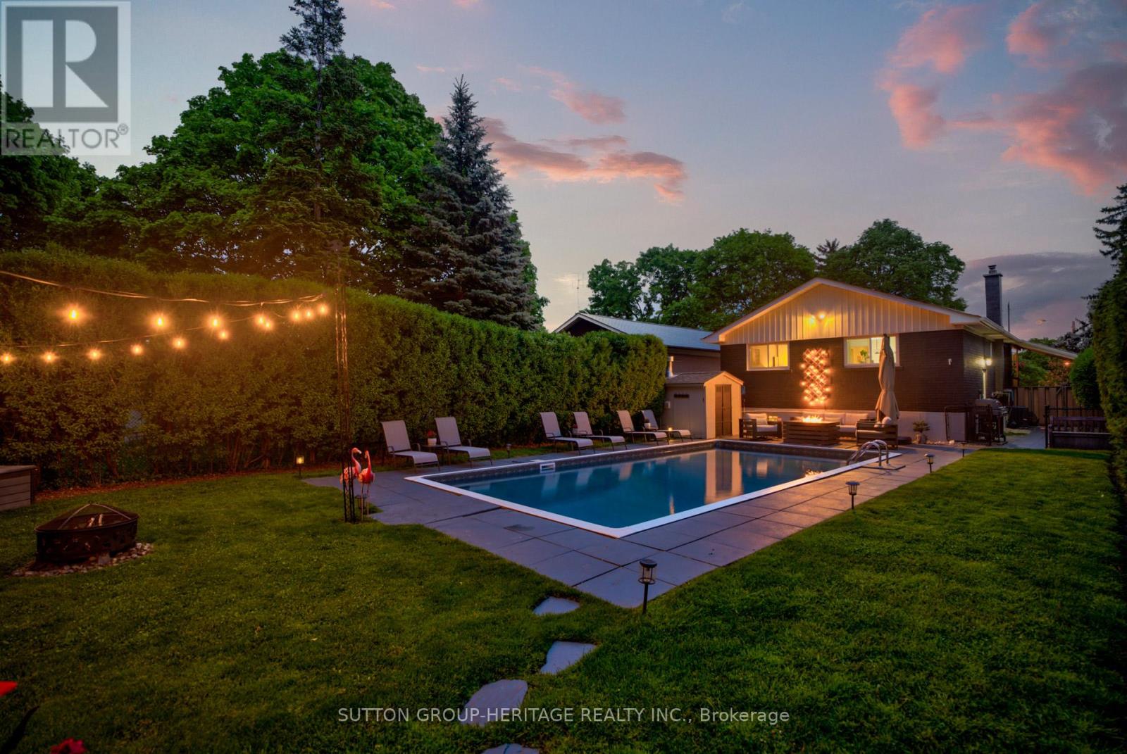 22 Paragon Road, Toronto (Kingsview Village-The Westway), Ontario  M9R 1J5 - Photo 1 - W12188852