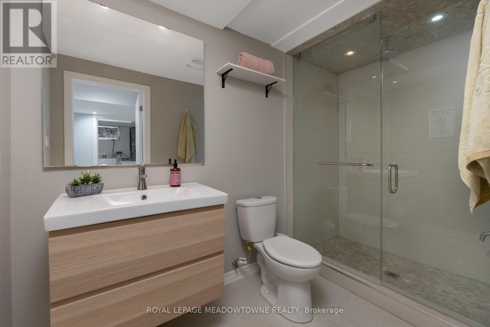 1876 Stevington Crescent, Mississauga, Ontario  L5N 7S5 - Photo 42 - W12188860