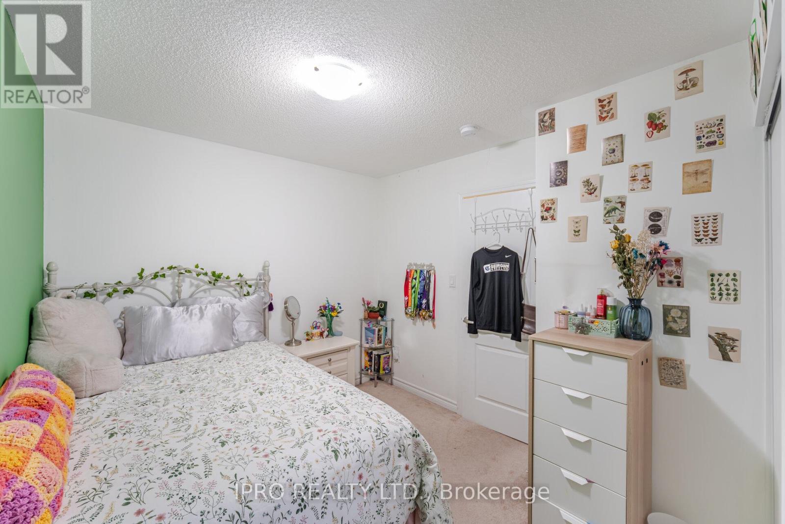 1543 Husband Place, Milton (Cl Clarke), Ontario  L9T 8X9 - Photo 17 - W12188861
