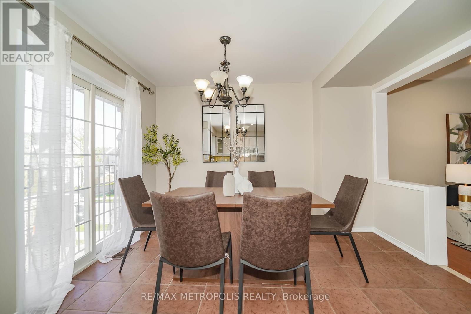 2 - 2361 Parkhaven Boulevard, Oakville (Ro River Oaks), Ontario  L6H 7S7 - Photo 18 - W12188873