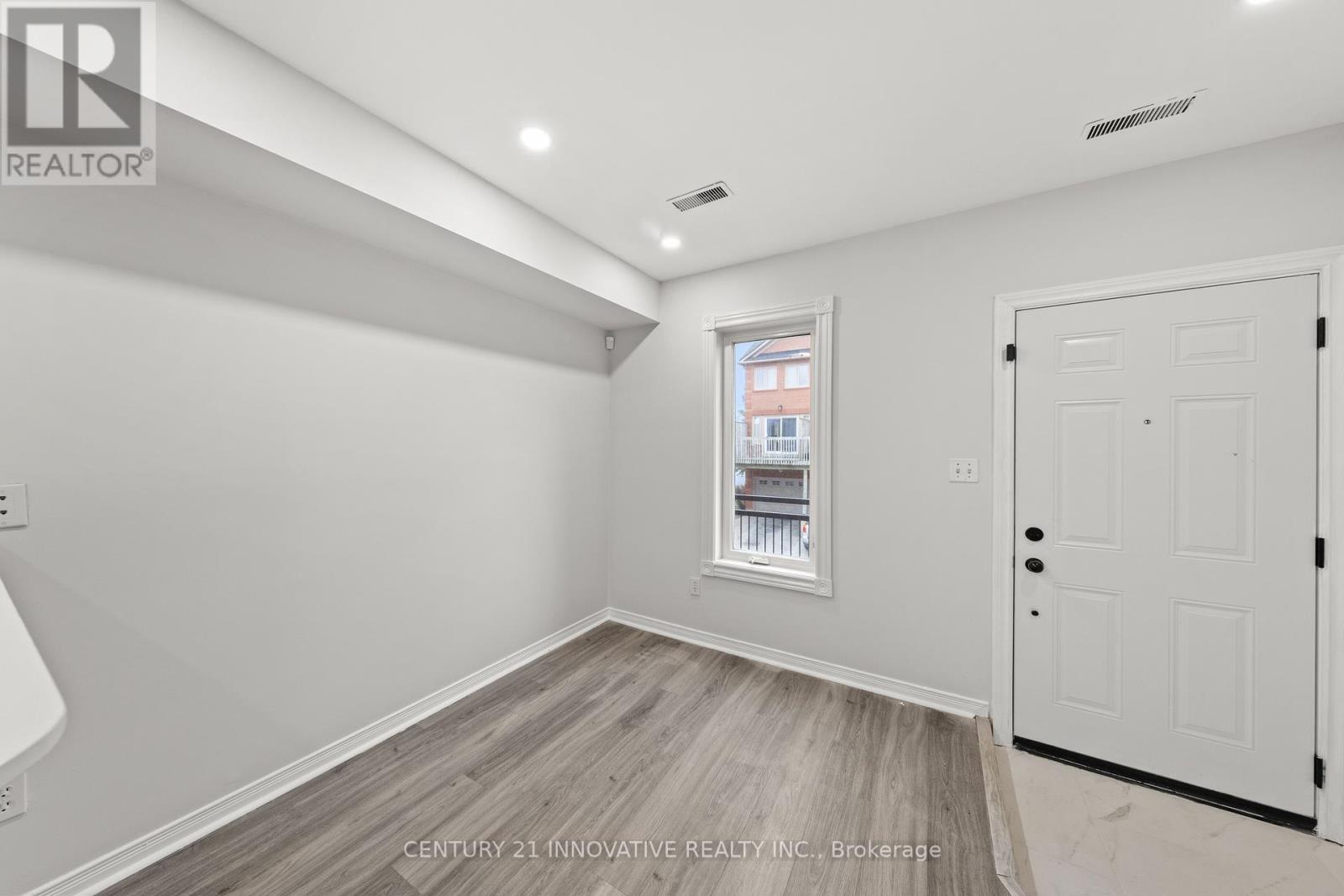 16 - 3895 Doug Leavens Boulevard, Mississauga, Ontario  L5N 7G1 - Photo 5 - W12188895