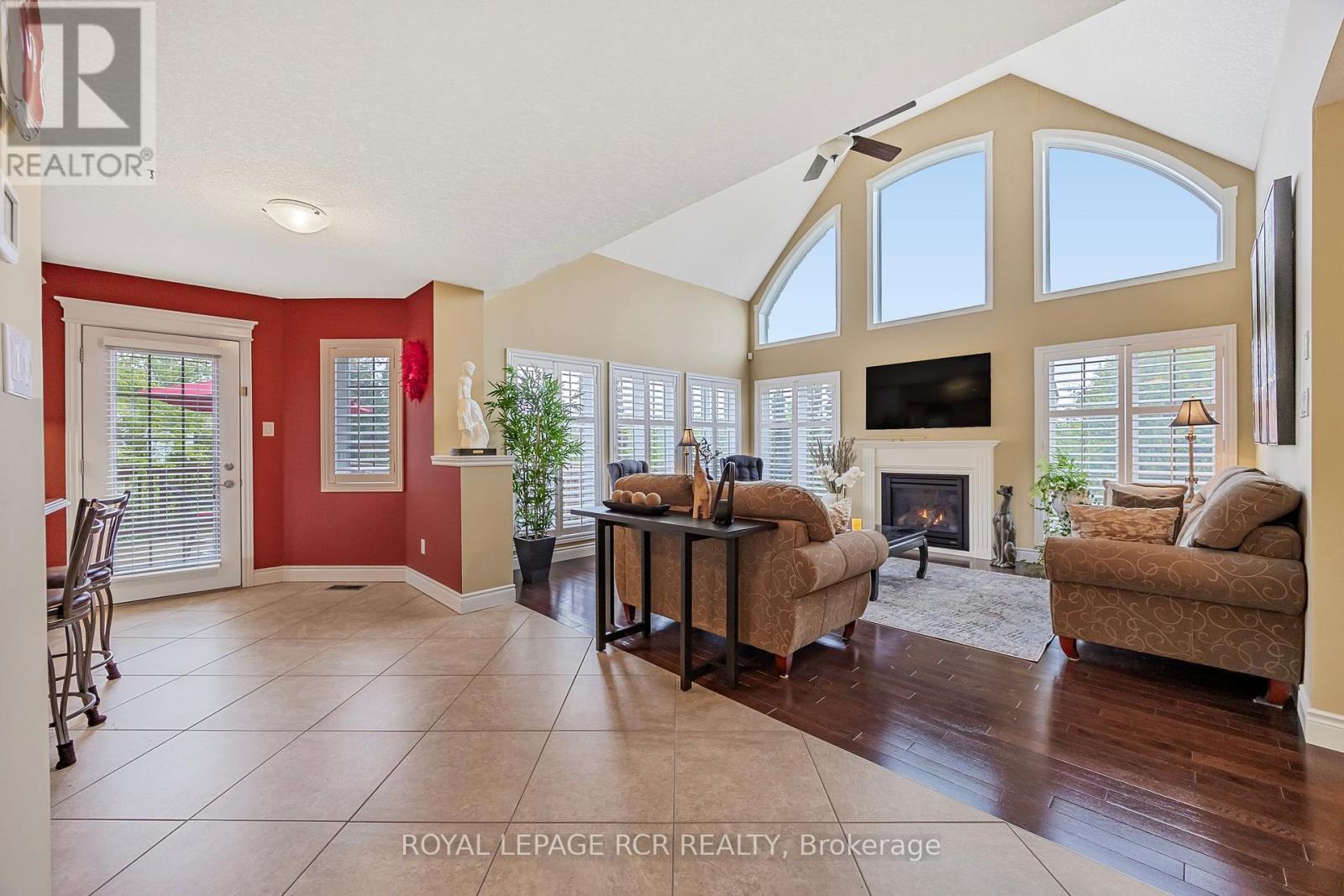 4 - 1 Reddington Drive, Caledon, Ontario  L7E 4C4 - Photo 6 - W12188923