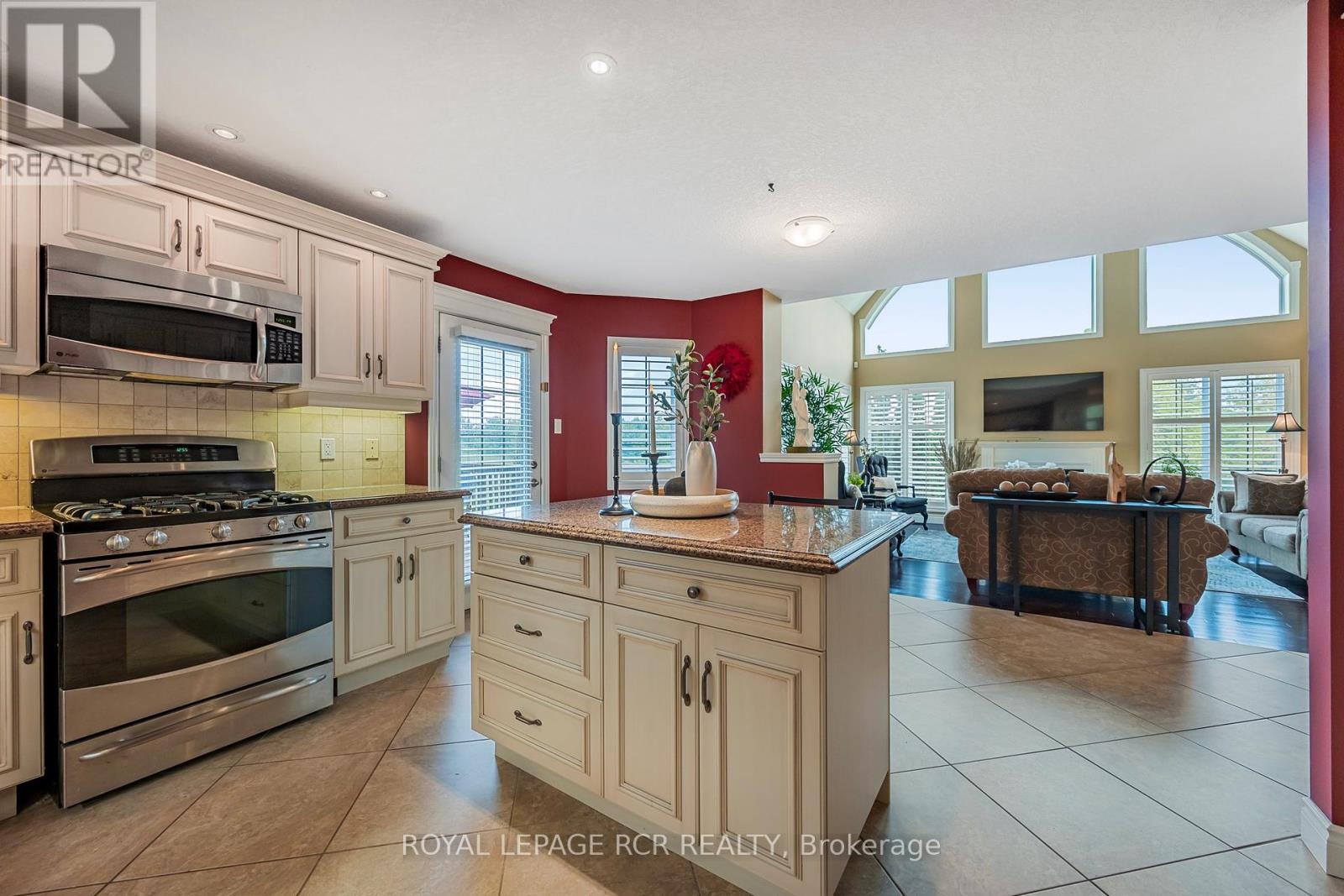 4 - 1 Reddington Drive, Caledon, Ontario  L7E 4C4 - Photo 8 - W12188923