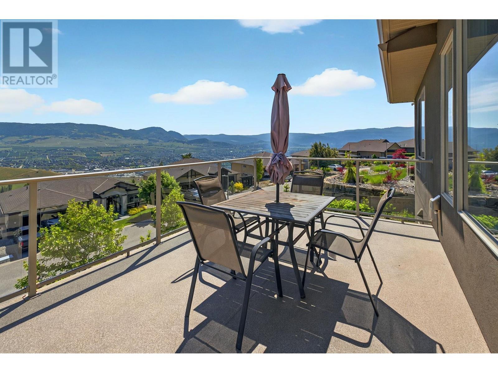 577 Harrogate Lane, Kelowna, BC V1V3A5