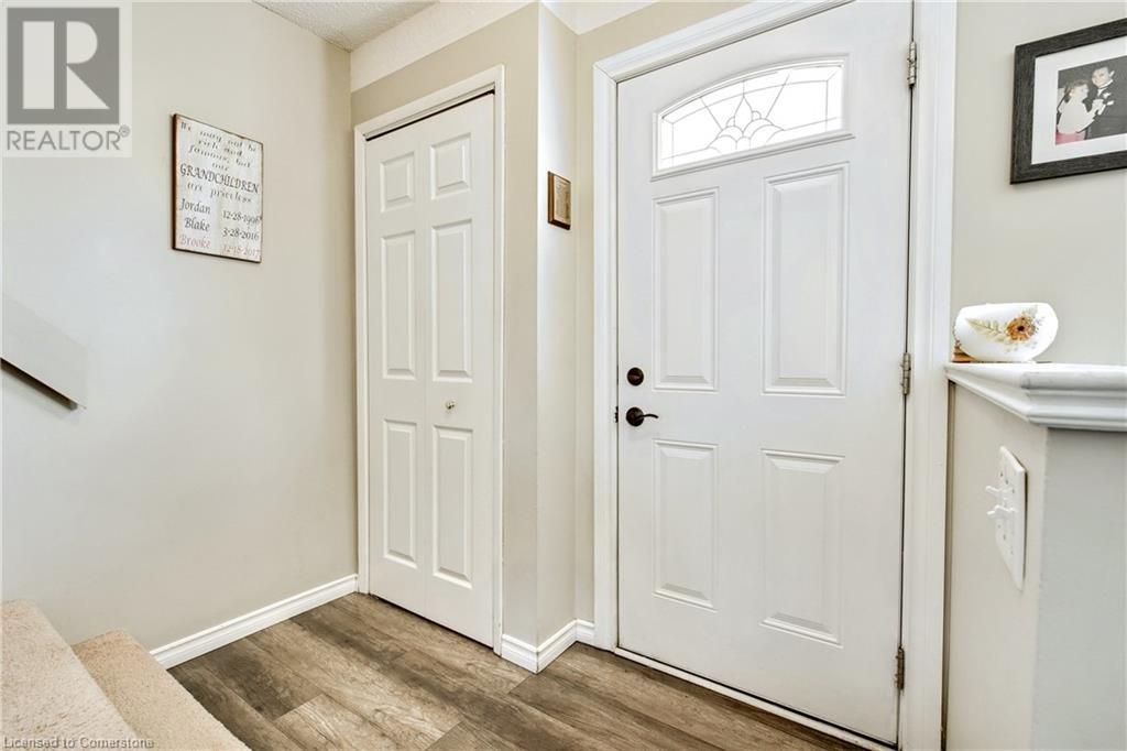 Property at 135 LINWELL Road image 4