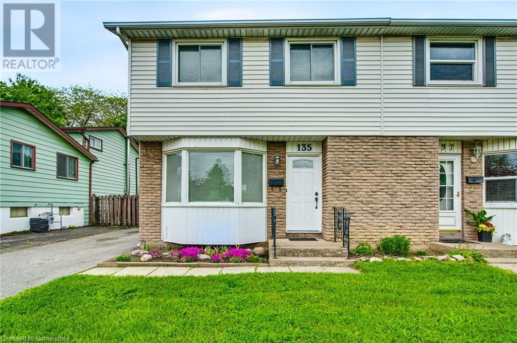 Property at 135 LINWELL Road image 2