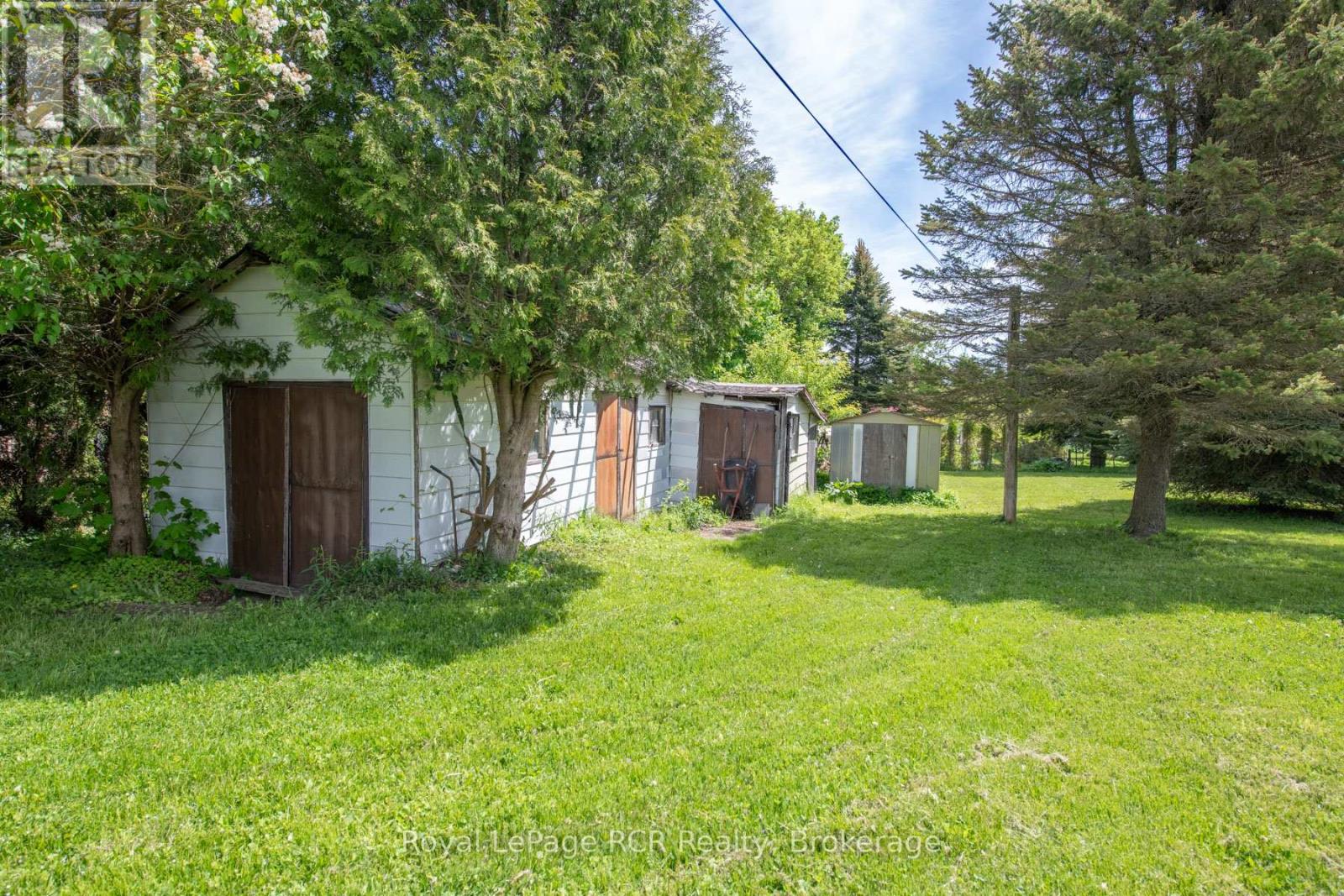 450 James Street W, Wellington North (Mount Forest), Ontario  N0G 2L3 - Photo 28 - X12189027