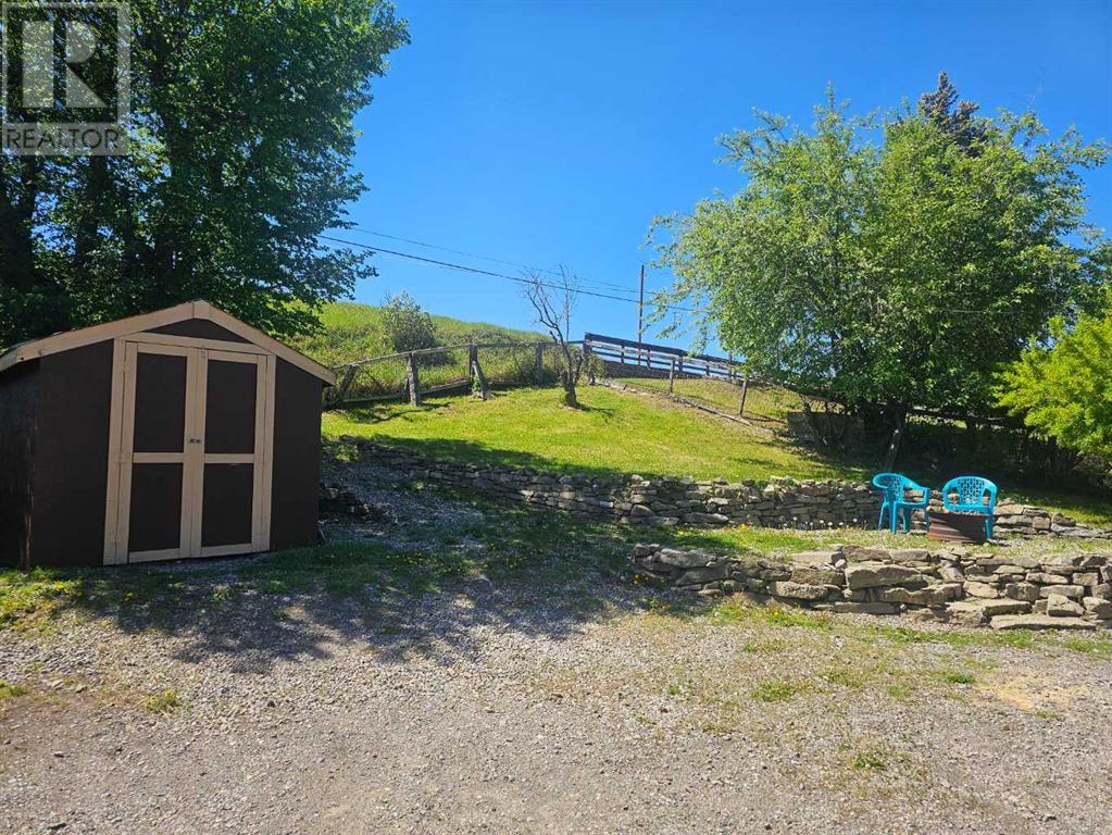 8114 22 Avenue, Coleman, Alberta  T0K 0M0 - Photo 2 - A2226258