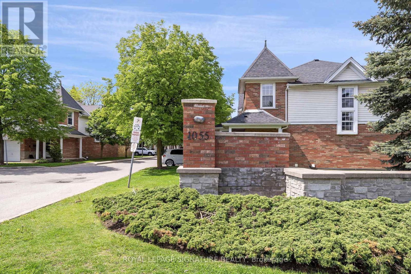 4 - 1055 Gordon Street, Guelph (Kortright West), Ontario  N1G 4X9 - Photo 2 - X12188756
