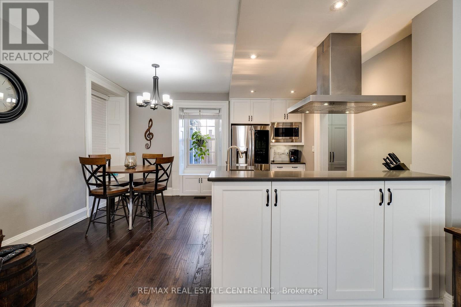2 & 4 Warnock Street, Cambridge, Ontario  N1R 2A6 - Photo 8 - X12188800