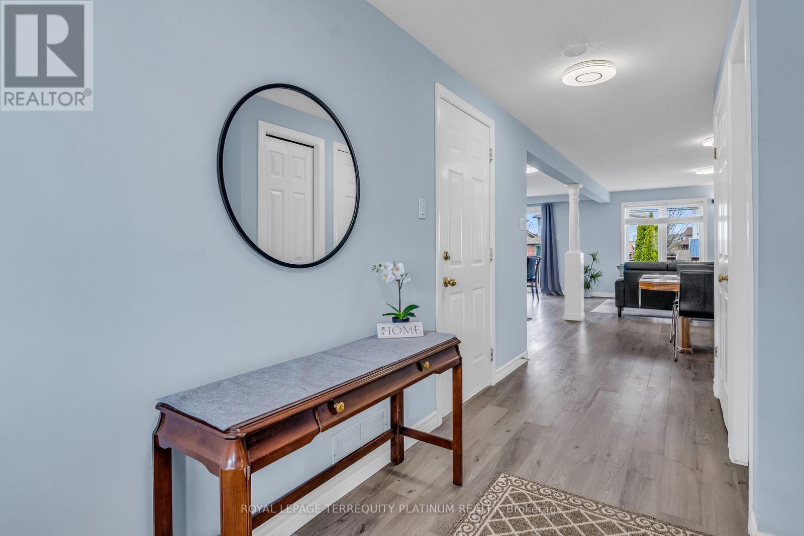 46 Deerpath Drive, Guelph, Ontario  N1K 1V1 - Photo 4 - X12188843