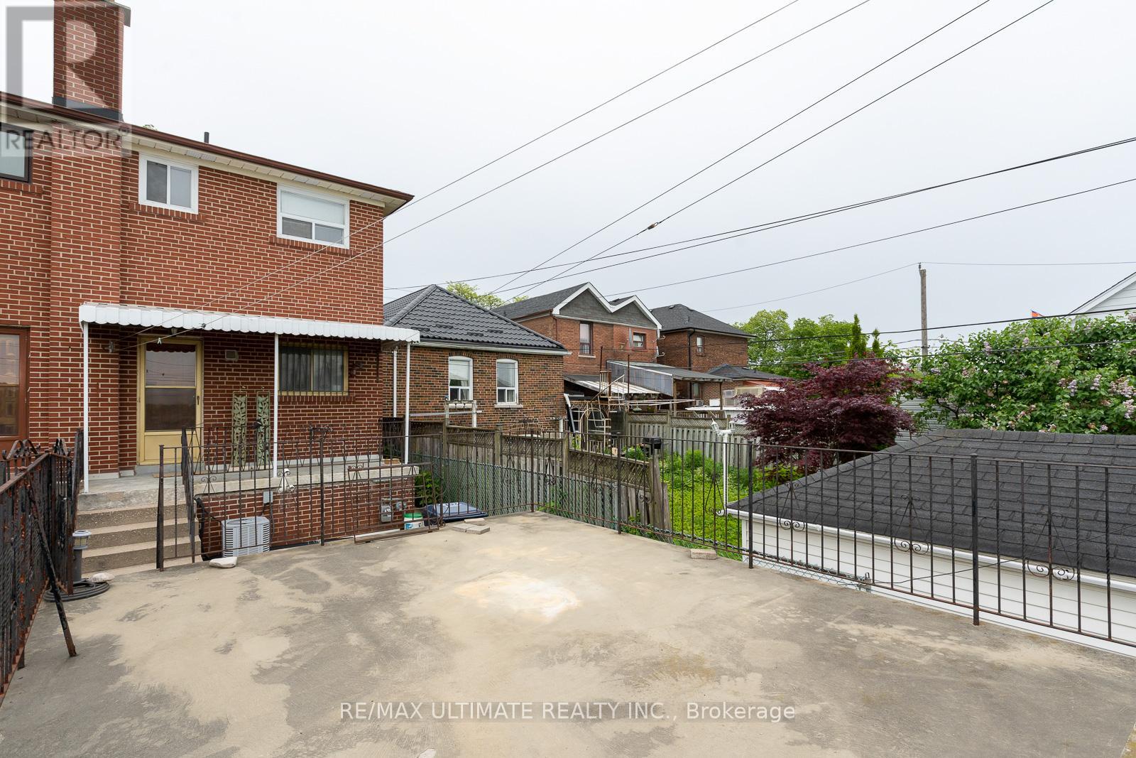 68 Caledonia Road, Toronto, Ontario  M6E 4S6 - Photo 31 - W12188395