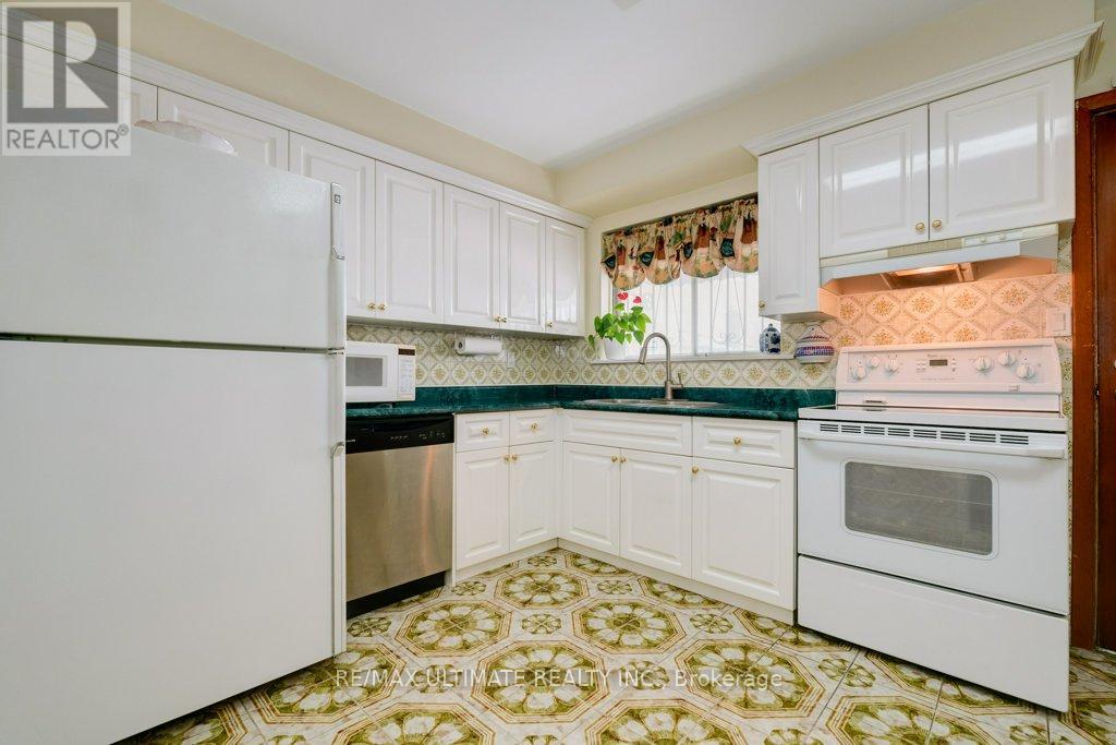 68 Caledonia Road, Toronto, Ontario  M6E 4S6 - Photo 8 - W12188395