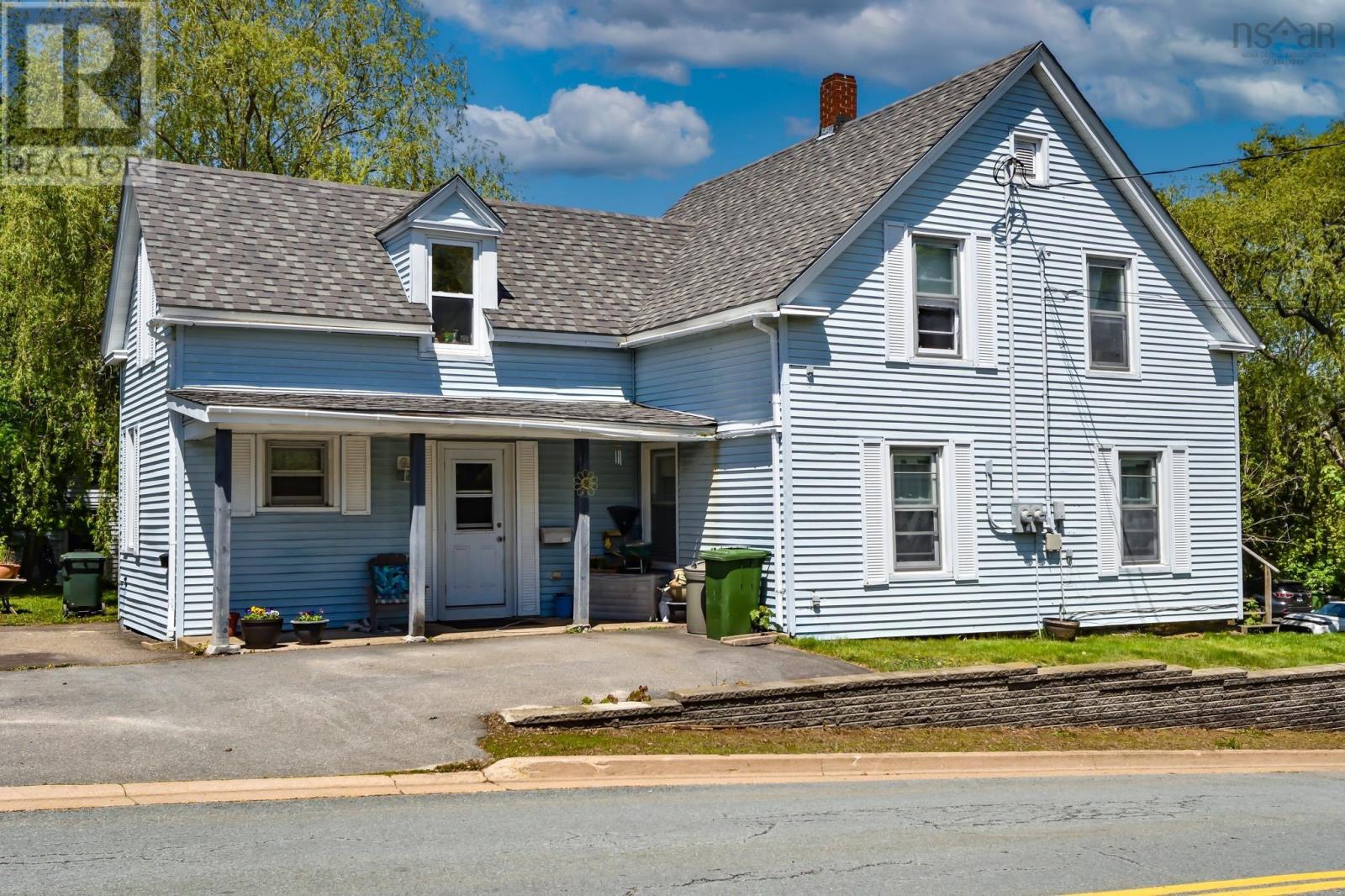 30 Jubilee Road, Bridgewater, Nova Scotia  B4V 2A4 - Photo 1 - 202512729