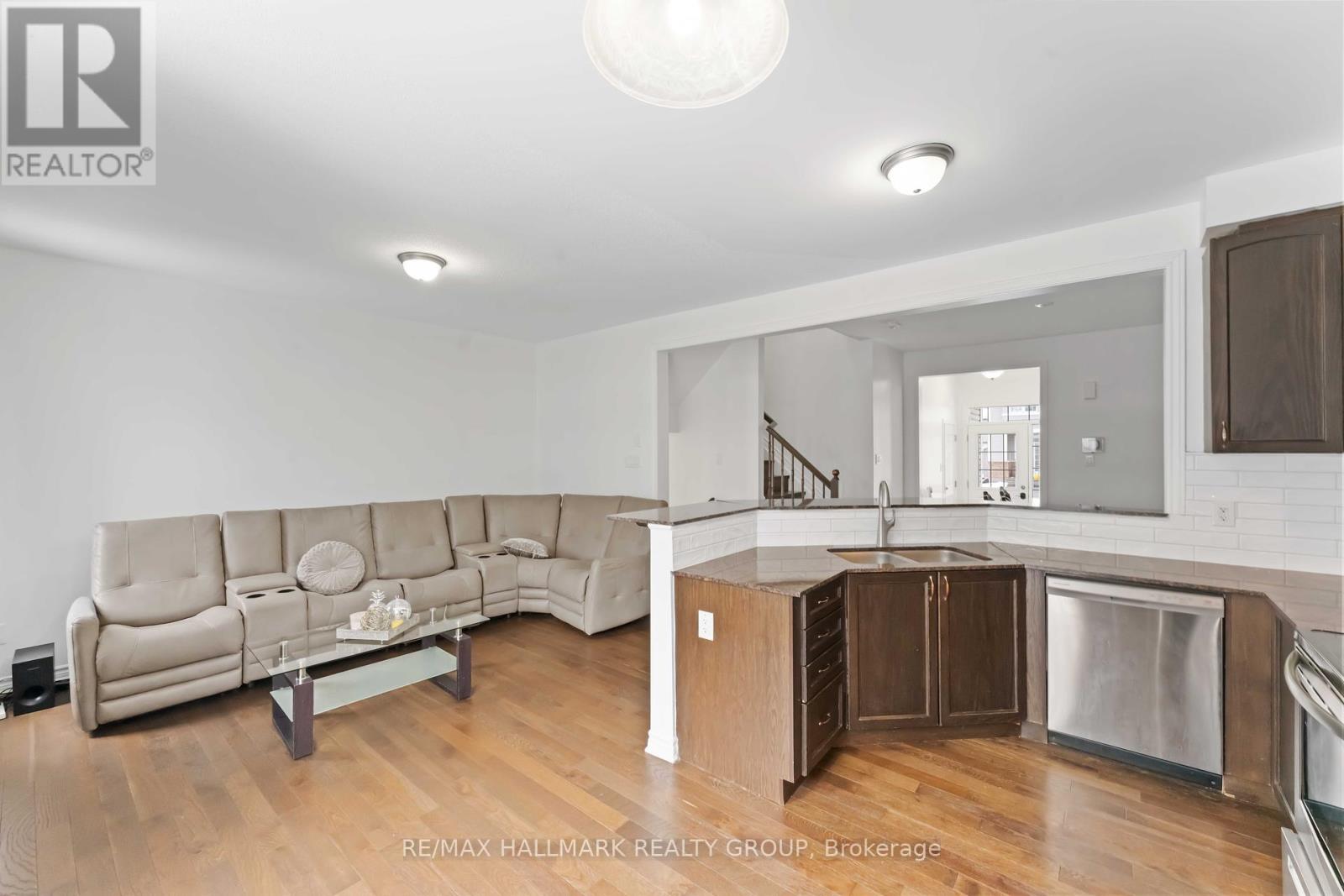 248 Willow Aster Circle, Ottawa, Ontario  K4A 1C7 - Photo 17 - X12188983