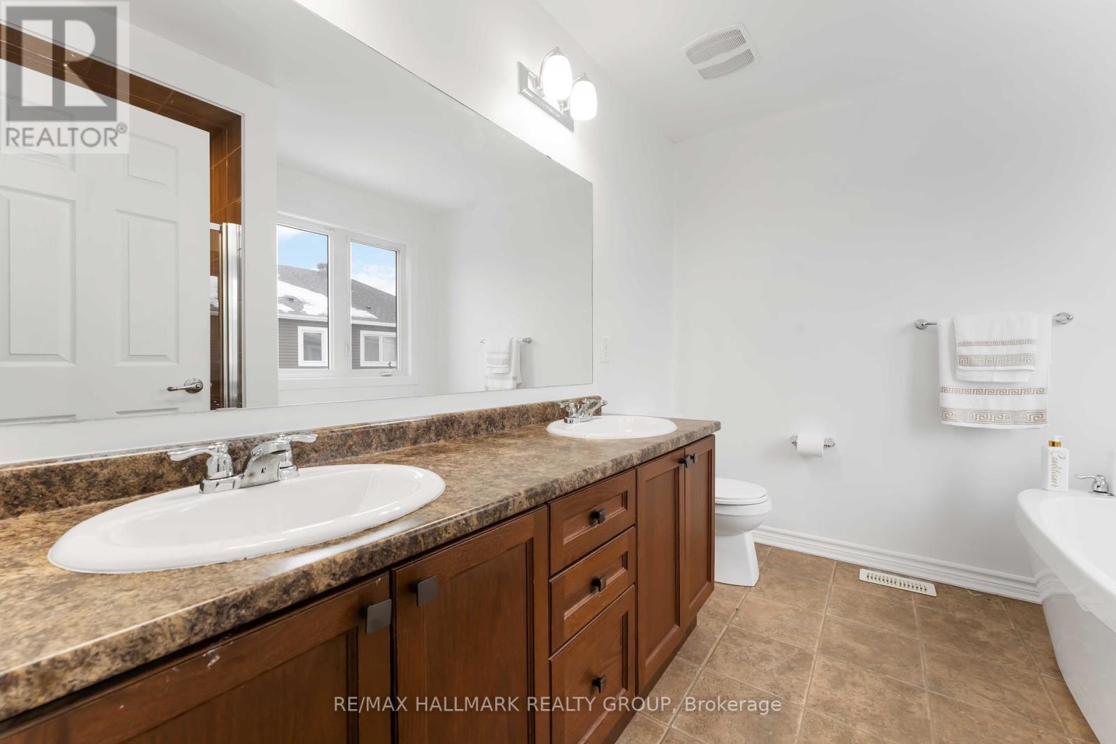 248 Willow Aster Circle, Ottawa, Ontario  K4A 1C7 - Photo 21 - X12188983