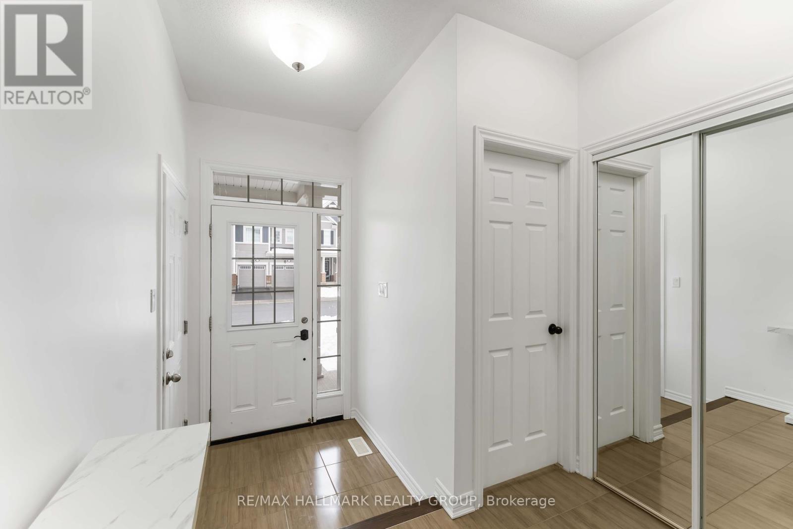 248 Willow Aster Circle, Ottawa, Ontario  K4A 1C7 - Photo 6 - X12188983