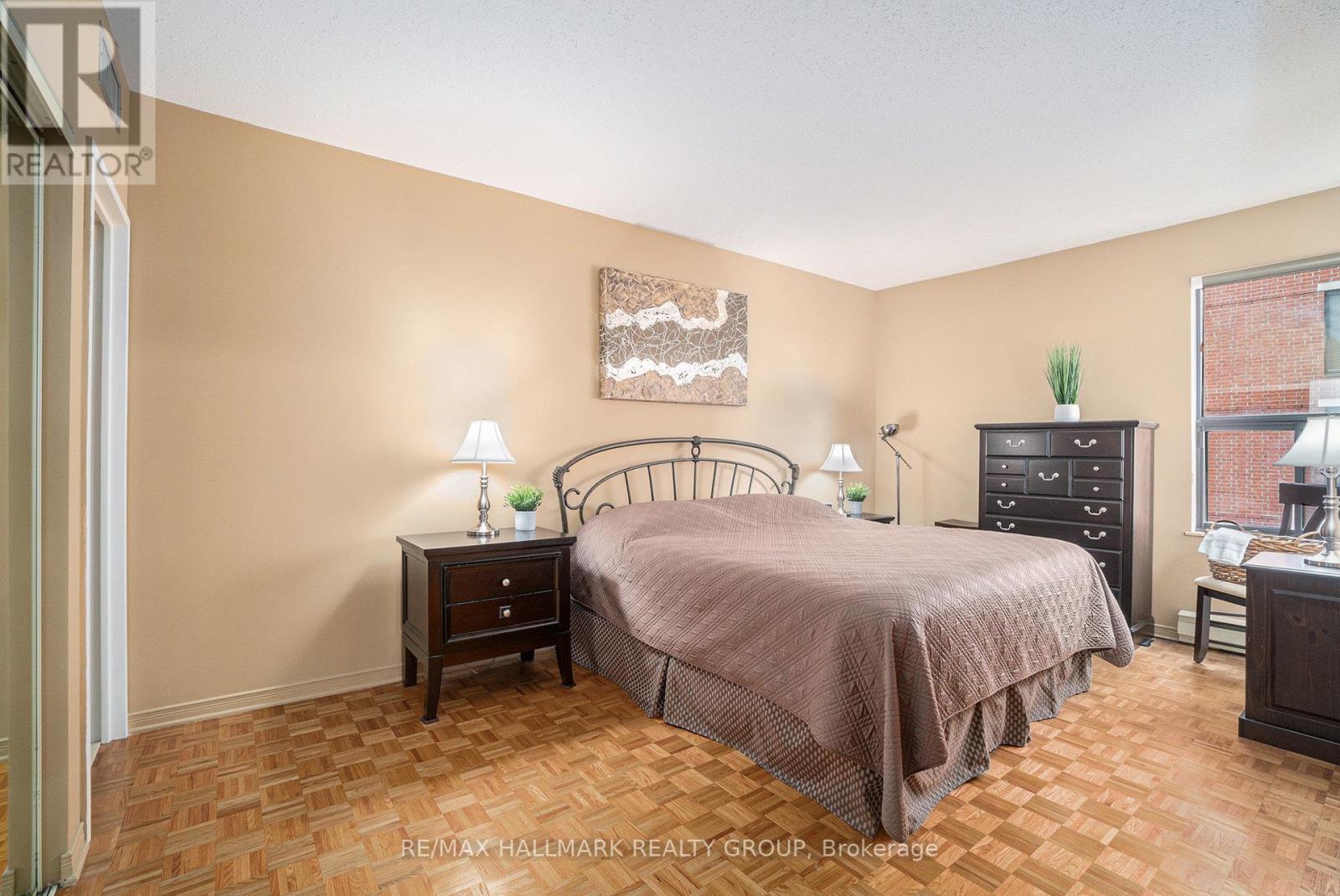 1404 - 556 Laurier Avenue W, Ottawa, Ontario  K1R 7X2 - Photo 16 - X12189009