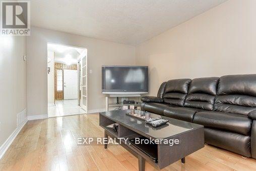 #65 - 40 Dundalk Drive, Toronto, Ontario  M1P 4S3 - Photo 5 - E12188219
