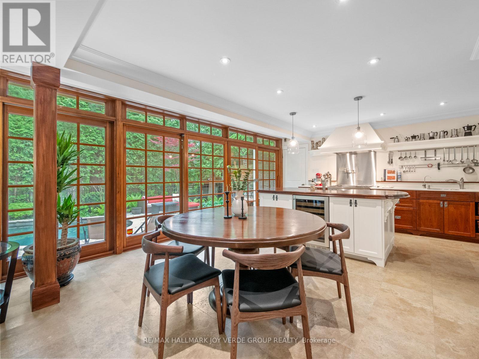 53 Donwoods Drive, Toronto, Ontario  M4N 2G3 - Photo 11 - C12178713