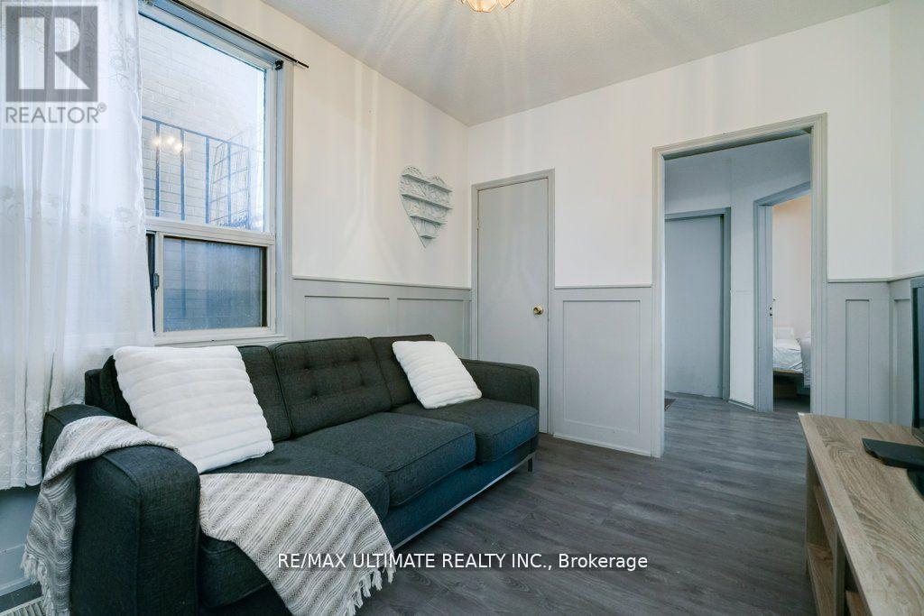 34 Hickson Street, Toronto (Little Portugal), Ontario  M6K 1T3 - Photo 10 - C12188633