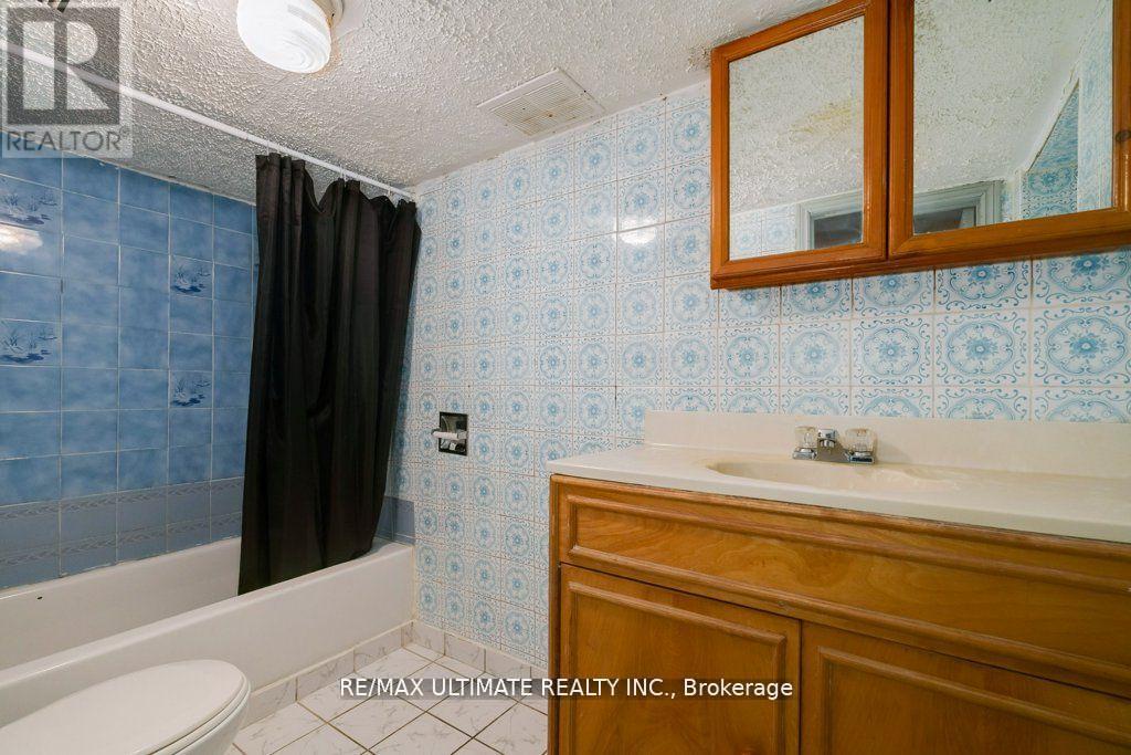 34 Hickson Street, Toronto (Little Portugal), Ontario  M6K 1T3 - Photo 37 - C12188633