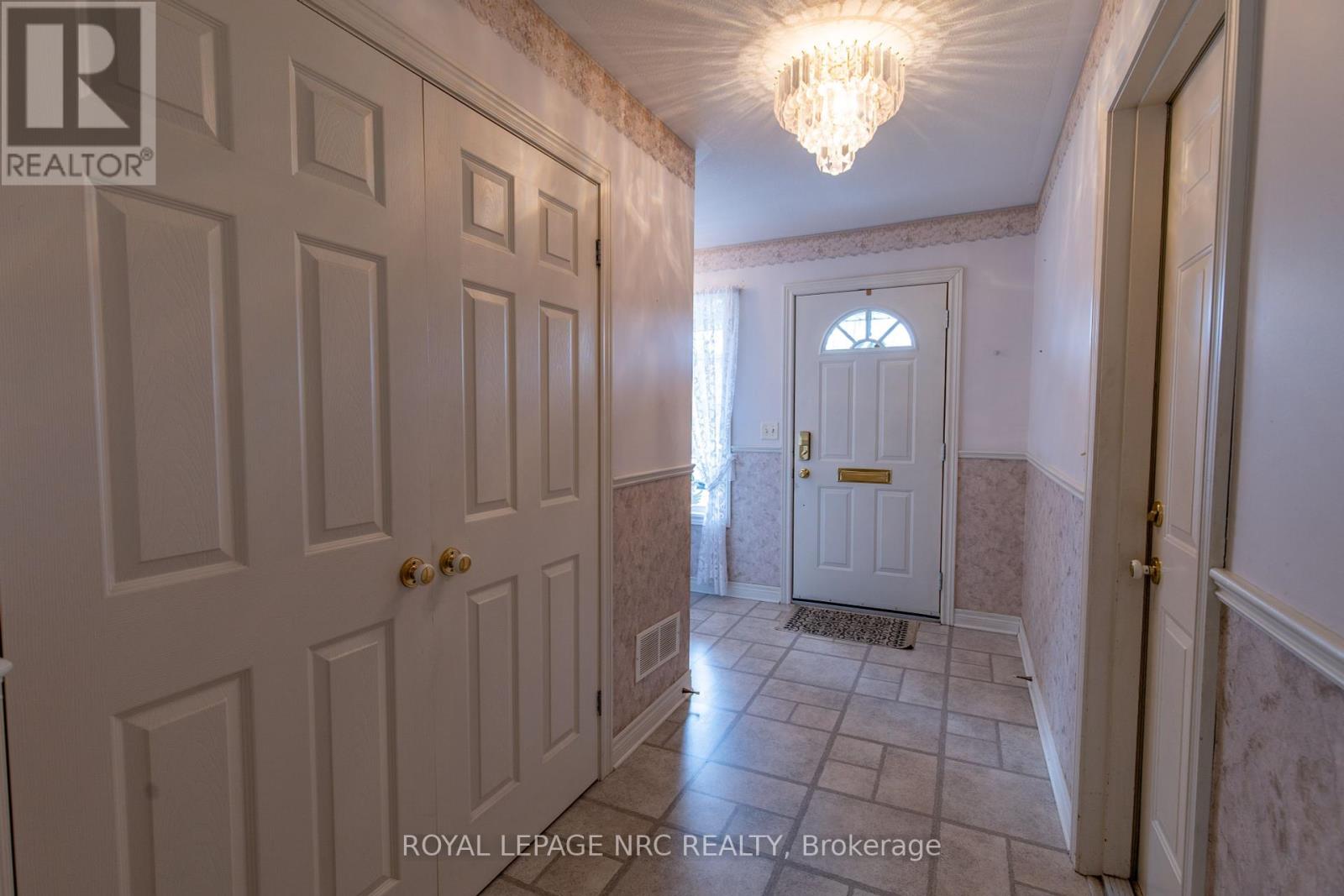 23 Portal Drive, Port Colborne, Ontario  L3K 6G2 - Photo 5 - X11909599
