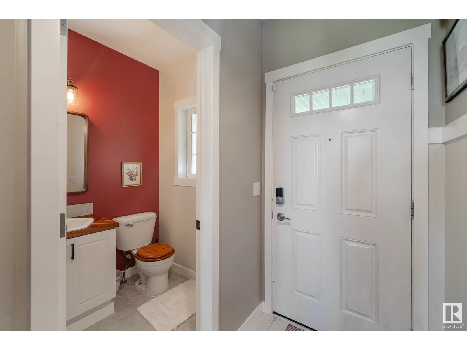Property at 12 VIRGINIA AV image 3