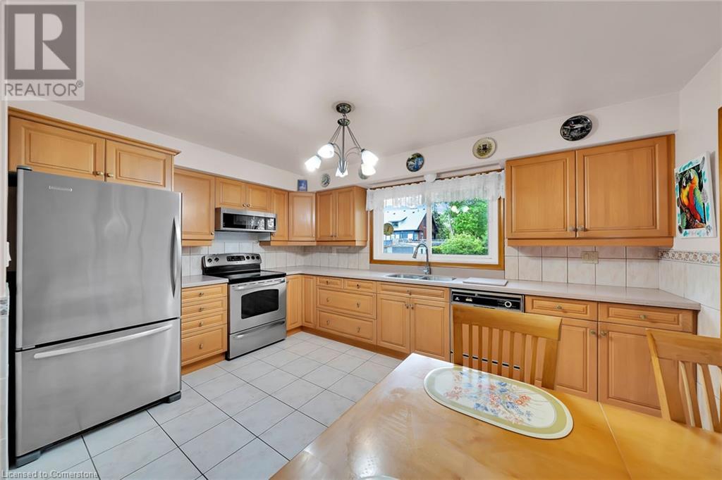 54 Barton Street, Waterdown, Ontario  L0R 2H0 - Photo 9 - 40733284