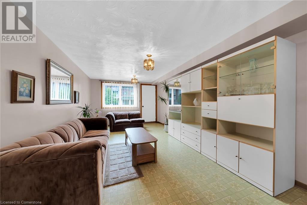54 Barton Street, Waterdown, Ontario  L0R 2H0 - Photo 15 - 40733284