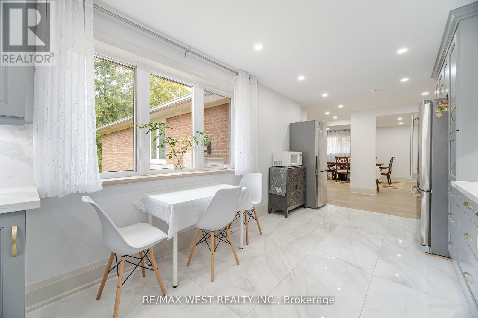 50 Bruce Farm Drive, Toronto, Ontario  M2H 1G5 - Photo 13 - C12172745