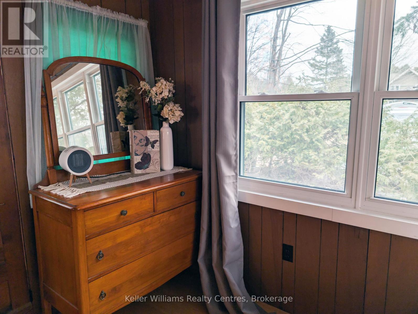 425 Huron Road, South Bruce Peninsula, Ontario N0H 2T0 - Photo 27 - X12049402