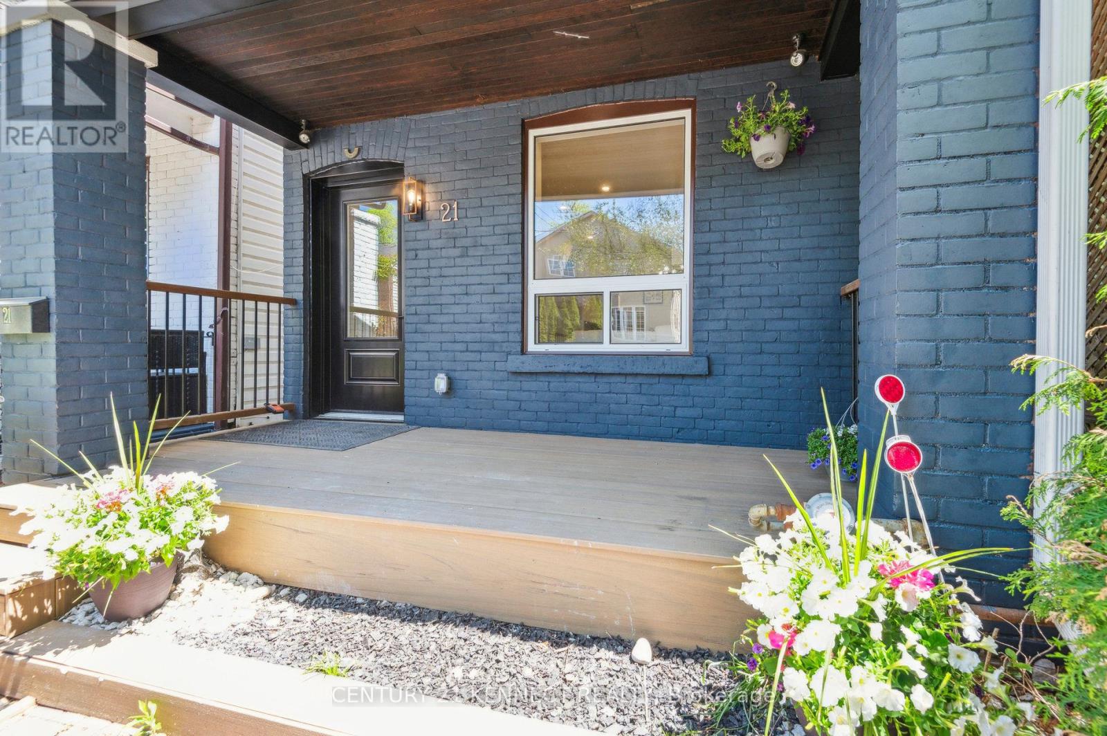 Property at 21 FRANKDALE AVENUE image 4
