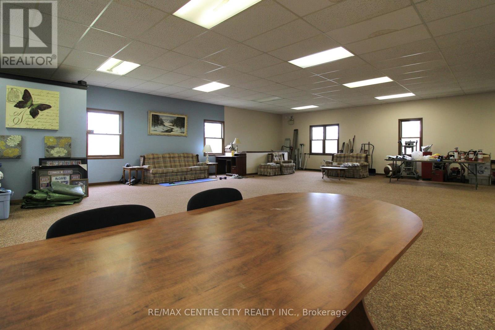 12 Chester Street, St. Thomas, Ontario  N5R 1T8 - Photo 6 - X12189153