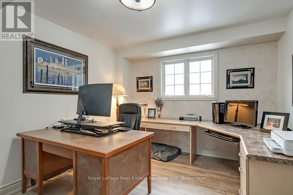 6 Turtle Lake Drive, Halton Hills, Ontario  L7J 2W7 - Photo 26 - W11989812
