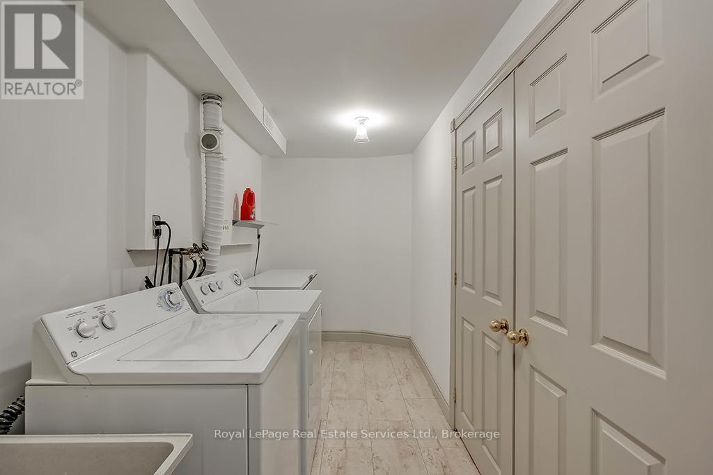 6 Turtle Lake Drive, Halton Hills, Ontario  L7J 2W7 - Photo 39 - W11989812