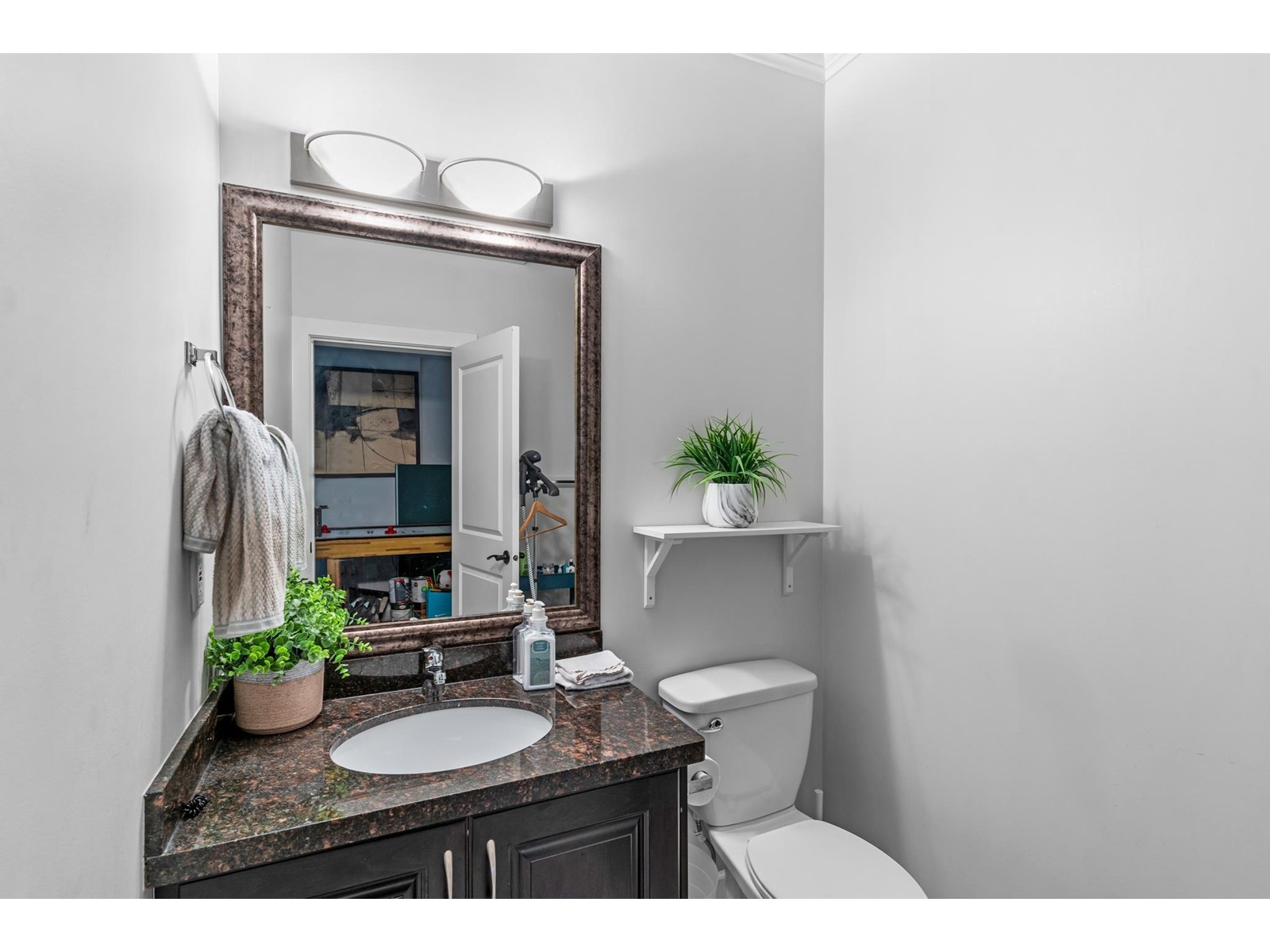 18876 53b Avenue, Surrey, British Columbia  V3S 2K2 - Photo 31 - R2999800