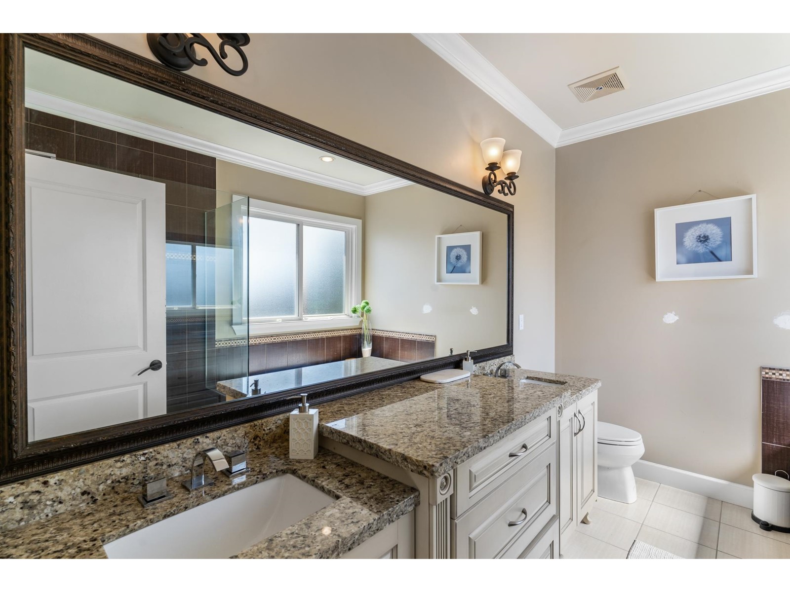 18876 53b Avenue, Surrey, British Columbia  V3S 2K2 - Photo 13 - R2999800