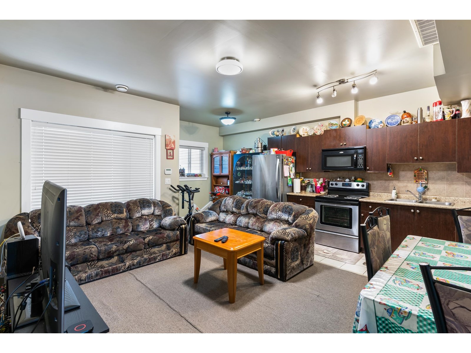 18876 53b Avenue, Surrey, British Columbia  V3S 2K2 - Photo 25 - R2999800