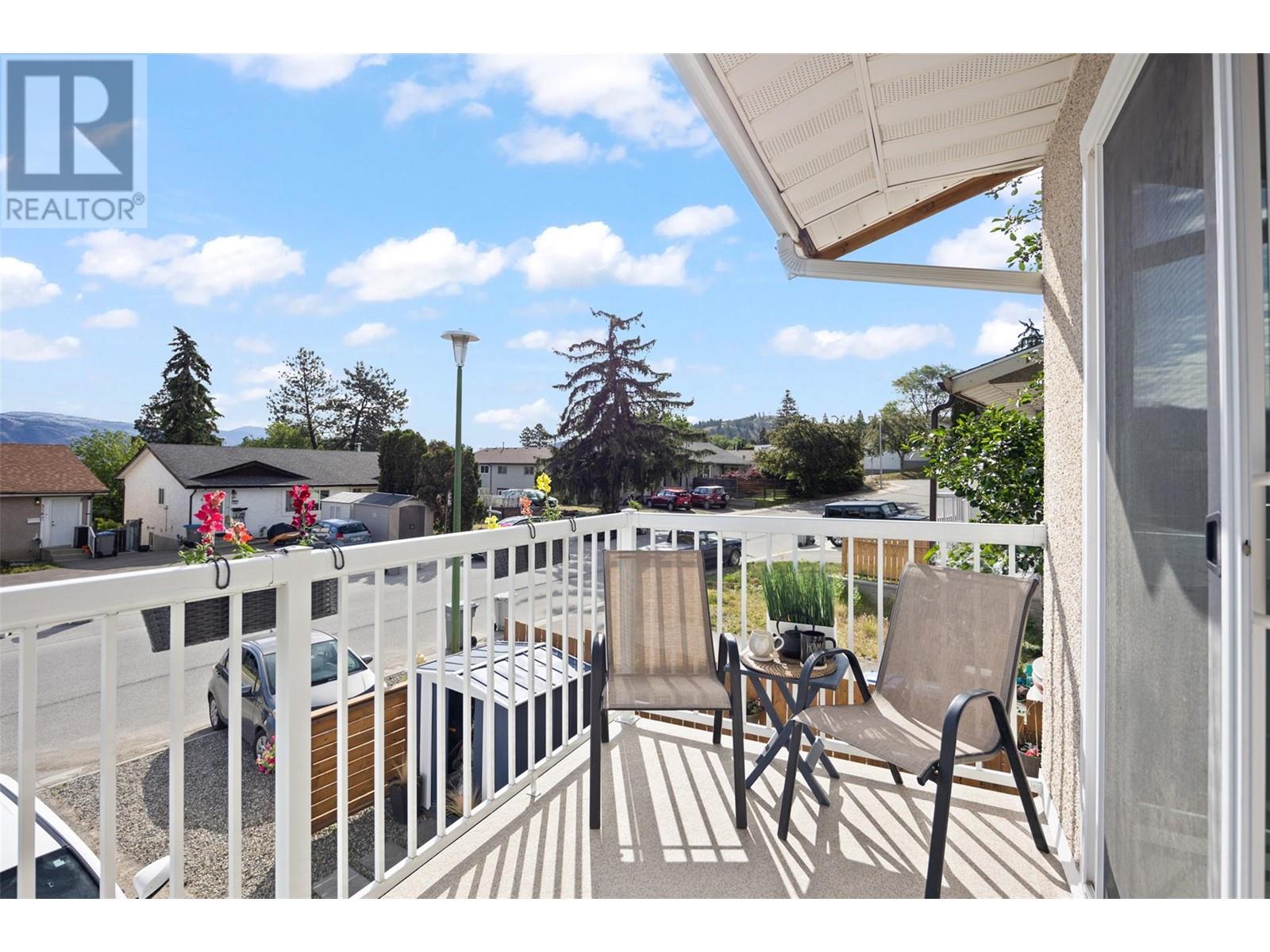 357 WADDINGTON Drive, Kamloops, BC V2E1S3