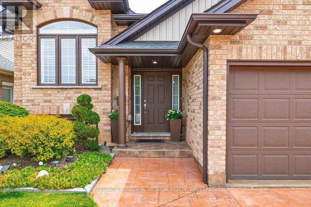 7088 Parkside Road, Niagara Falls (Forestview), Ontario  L2H 3L6 - Photo 3 - X12189054