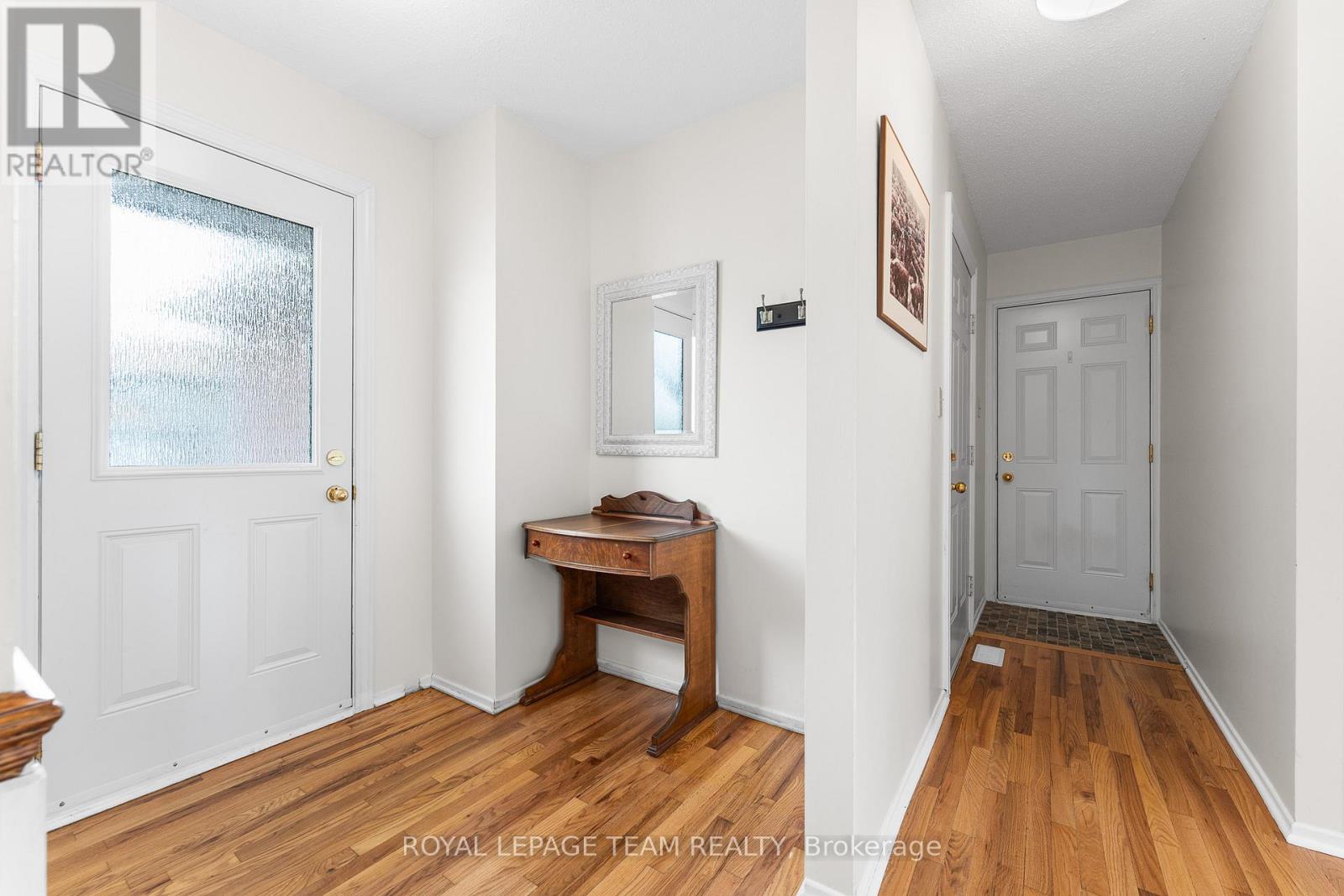 107 Melanie Crescent, Ottawa, Ontario  K2L 2E4 - Photo 7 - X12112627