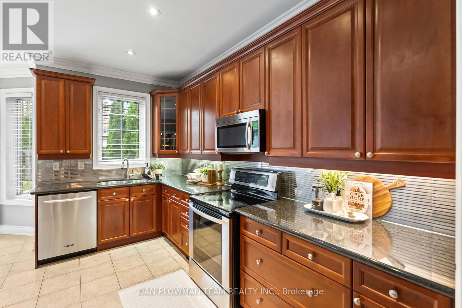 1071 Copperfield Drive, Oshawa, Ontario  L1K 3C4 - Photo 11 - E12189013