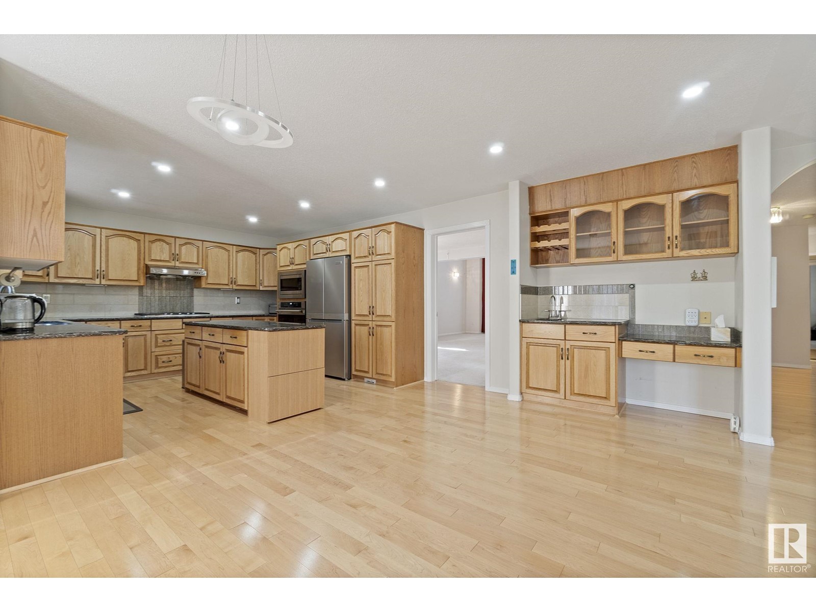 Property at 3676 30 ST NW image 3