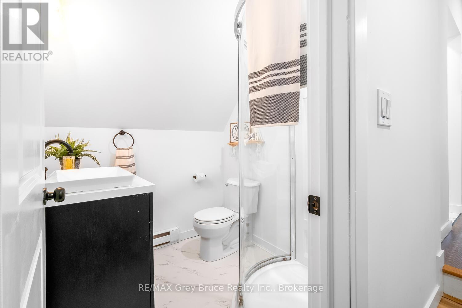 502 Gould Street, South Bruce Peninsula, Ontario  N0H 2T0 - Photo 27 - X12189120